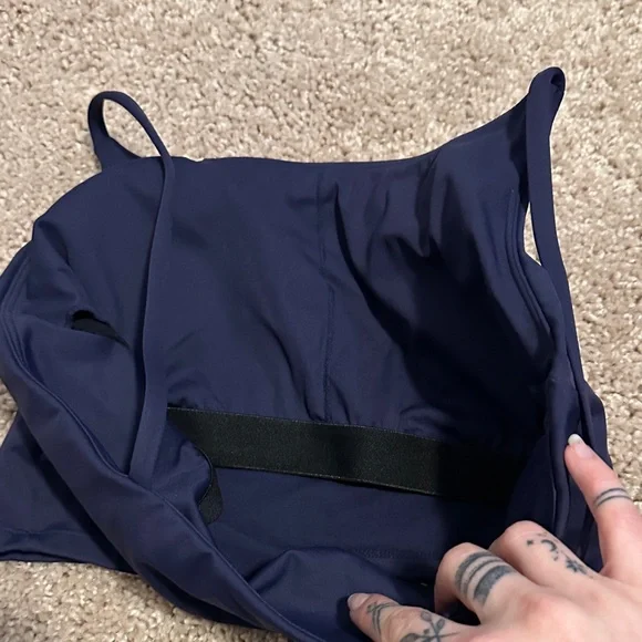 Halara Navy Blue Crop Top - Picture 4 of 5